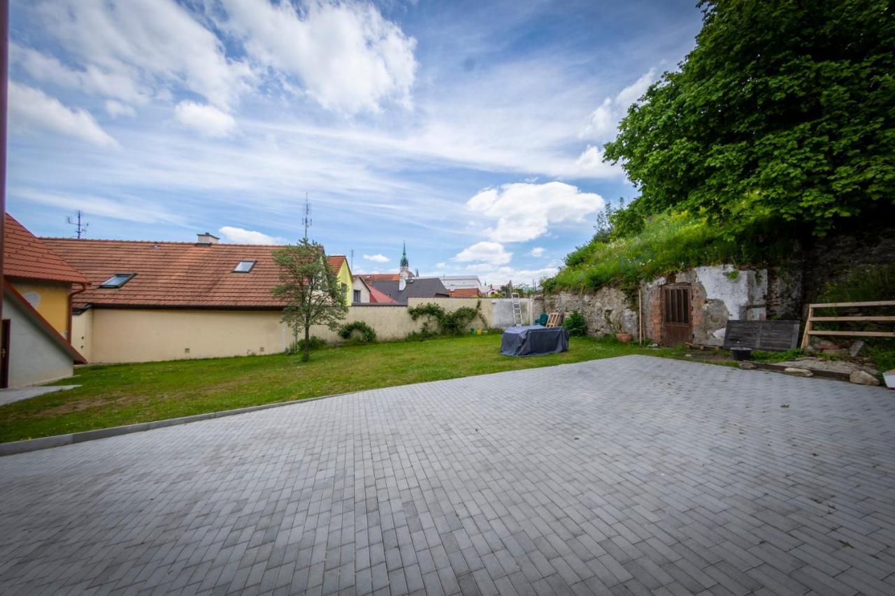 Penzion Nezarka 59 Jindřichŭv Hradec Exterior foto