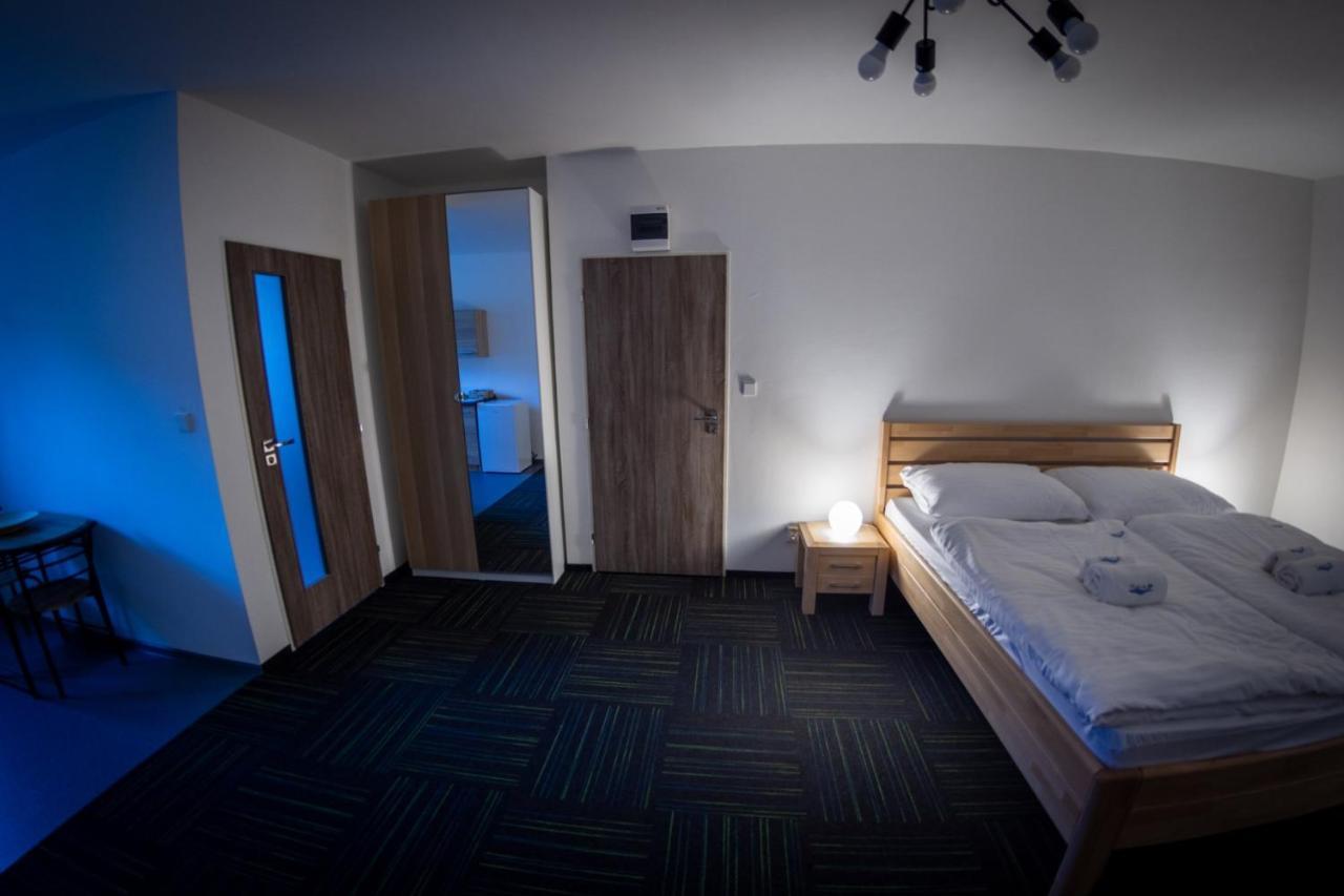 Penzion Nezarka 59 Jindřichŭv Hradec Exterior foto